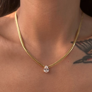 Vintage 18K Gold Plated Stainless Steel Pendant Necklace With Pear Shaped Zirconia Water Drop Charm For Women Jewelry Gift