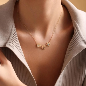 Titanium Steel Birth Flower Pendant Necklace For Women Elegant Hollow Floral Rhinestone Inlaid Necklace Jewelry Birthday Gift
