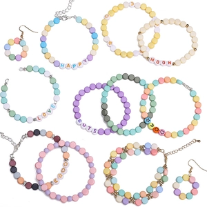 Ensemble de perles acryliques mates 4x7mm avec lettres macaron pour bijoux DIY