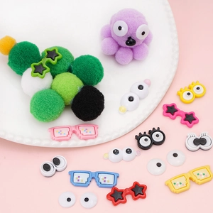 Détails de patchs d'yeux en acrylique et accessoires en résine pour la création de poupées