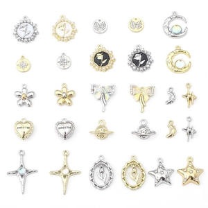 Pendentifs Vintage en Alliage avec Strass et Perle Artificielle Forme de Tulipe Lune Étoile Nœud Cœur Breloques pour Création de Bijoux DIY Accessoires Or Argent
