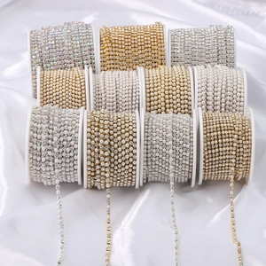 Rollos de cadenas de perlas y pedrería con bases de oro y plata para manualidades DIY