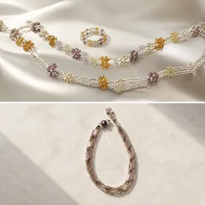 Colliers de perles de verre faits main à motif floral et ensemble de bracelets dorés