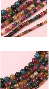 Vista dettagliata di perle tonde e ovali in tormalina sintetica colorata per gioielli DIY