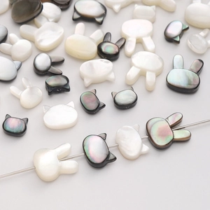 Künstliche Perles en Nacre Naturelle Animaux Forme Lapin Chat Pendentifs en Coquillage Irisé pour la Création de Bijoux DIY