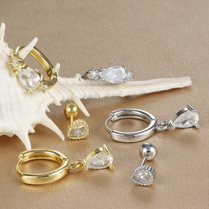 Ensemble de trois paires de boucles d'oreilles en zircon goutte d'eau or et argent