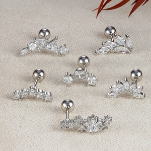 Collection de boucles d'oreilles en acier argenté avec feuilles et étoiles en zircon