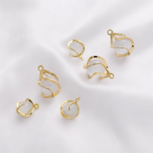 14K Gold Plated Copper Wrapped Opal Round Bead Twisted Flower Pendant For DIY Jewelry Making Necklaces Earrings Accessories Women