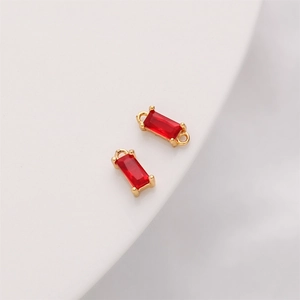 Ciondoli rettangolari in zircone rosso placcati oro 14K per creazione gioielli