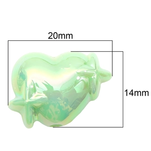 Perla cuore in acrilico verde chiaro con finitura perlata per gioielli DIY, 20mm x 14mm