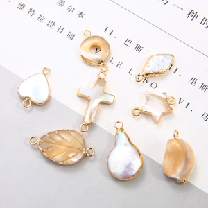 Pendentifs en nacre naturelle avec bordure dorée en formes variées pour bijoux DIY