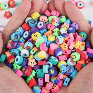 Perles colorées en pâte polymère avec smileys et étoiles pour la création de bijoux DIY