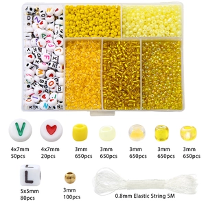 Gelbes DIY Perlen Set mit Buchstabenperlen, 3mm Glasperlen und elastischer Schnur