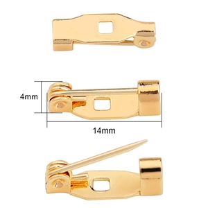 Dettaglio della base per spilla 14mm placcata oro 18k per gioielli fai-da-te e artigianato