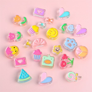 Simpatiche Perline in Acrilico con Cartoni Animati Motivi Misti Frutta Animali per Gioielli Fai da Te Accessori per Catenelle del Telefono Colori Misti