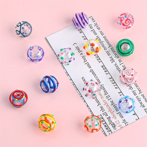 Perle in vetro lavorato a mano con pois e strisce per la creazione di gioielli fai-da-te