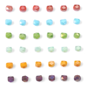 Kleurrijke gefacetteerde glazen kristallen kralen in 6x6 matrix voor DIY sieraden