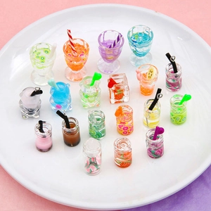 Colgantes coloridos de bebidas en miniatura de resina para pendientes y accesorios DIY