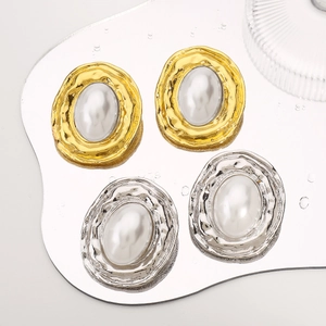 Elegant oval alloy earrings with hammered metal texture and faux pearl in gold and silver