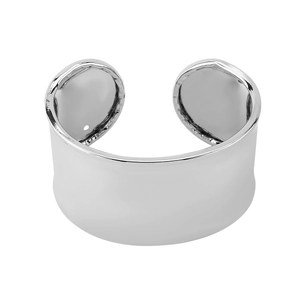 Bracciale a polsino aperto largo minimalista in argento con superficie lucida