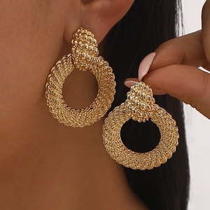 Boucles d'Oreilles Créoles Géométriques Rondes en Alliage Vintage pour Femmes Texture Tressée Exagérée Torsion Mobius Bijoux de Mode