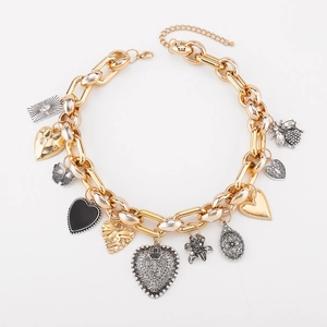 Collana a catena dorata con ciondoli a cuore, ape e fiori dal design vintage per donne