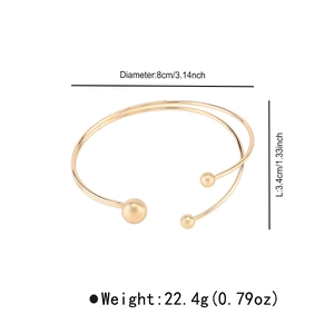 Detailed size chart showing gold double-line open bangle with dimensions and weight