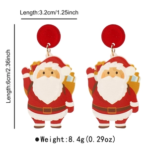 Vue détaillée des boucles d'oreilles Père Noël montrant les dimensions de 6 cm et 8,4 g