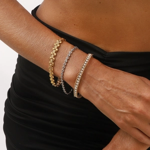 Ensemble de bracelets en acier inoxydable plaqué or 14 carats et bijoux en zircon