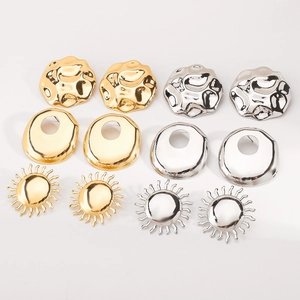 Set van 6 paar vintage gehamerde en geometrische oorbellen in goud- en zilverkleur