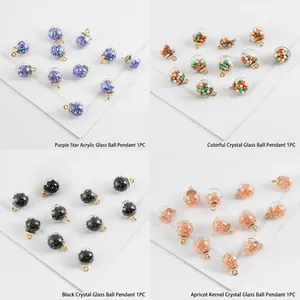 Détails de breloques en verre avec paillettes et perles pour création de bijoux artisanaux