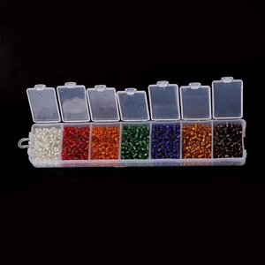 7-Fächer-Box mit 2mm bunten Glasperlen für die DIY-Schmuckherstellung von Armbändern