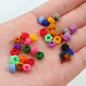 Handgefertigte bunte Nylon-Ananasknoten für DIY-Chinesische Knotenarmband-Schmuckherstellung