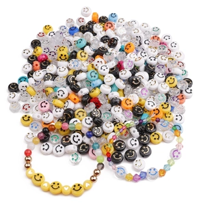 Kleurrijke acryl kralen set met smileys en harten voor DIY sieraden maken voor kinderen