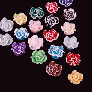 Perles de fleurs de rose en pâte polymère colorée pour boucles d'oreilles et bijoux DIY