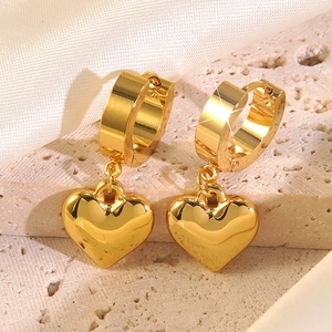 Eleganti orecchini a cuore in oro in acciaio inossidabile 304 lucido con piccoli cerchi