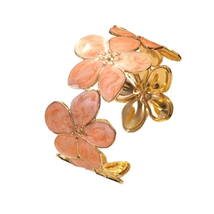 Eleganter vergoldeter Edelstahl-Armreif mit orangefarbenem Emaille-Blumendesign