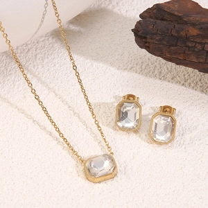 Elegante set collana e orecchini in zircone geometrico in acciaio inossidabile oro