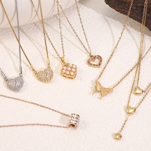 Stainless Steel Heart Butterfly Evil Eye Pendant Necklace For Women Gold Plated Rhinestone Artificial Pearl Clavicle Chain Jewelry