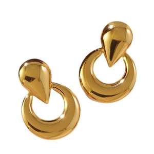 Eleganti orecchini a goccia in oro con design geometrico a C e finitura lucida vintage