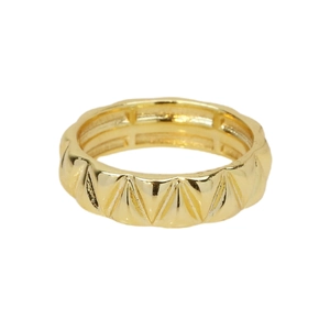 Minimalist 18k gold plated brass comma ring with geometric triangle engraved pattern