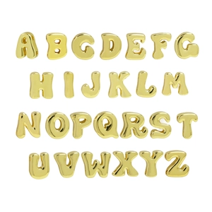 DIY Goldene Buchstabenanhänger im Bubble-Design aus glänzendem Messing für Halsketten