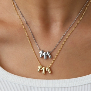Collier Pendentif Nombre des Anges en Laiton Plaqué Or 18K Poli Miroir Numéro de Chance Bijoux Cadeau pour Femme Argent