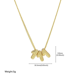 Collier avec pendentif chiffre 711 en laiton doré 18k et chaîne torsadée élégante