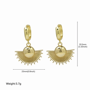 Boucles d'oreilles pendantes vintage en laiton doré avec forme soleil géométrique