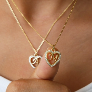 Goldfarbene Herz Halskette Mit Initialbuchstaben Messing Personalisierter Anhänger Mit Zirkonia Modeschmuck Für Damen Valentinstagsgeschenk