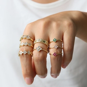 Gold-plated daisy flower rings with colorful zircon inlay on hand for women