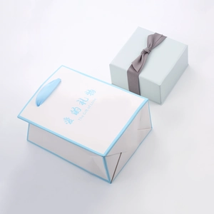 Boîte à Bijoux Minimaliste Bleu Clair Avec Ruban Élégant Conteneur en Papier pour Bagues Emballage Cadeau Bijoux