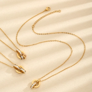 Dreifarbige Halskette mit ineinandergreifenden Ringen und römischen Ziffern für Damen