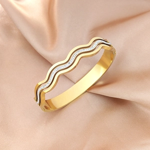 Fashion Titanium Steel Wave Bangle For Women Gold Rose Gold Silver Plated Zirconia Inlaid Elegant Jewelry Bracelet